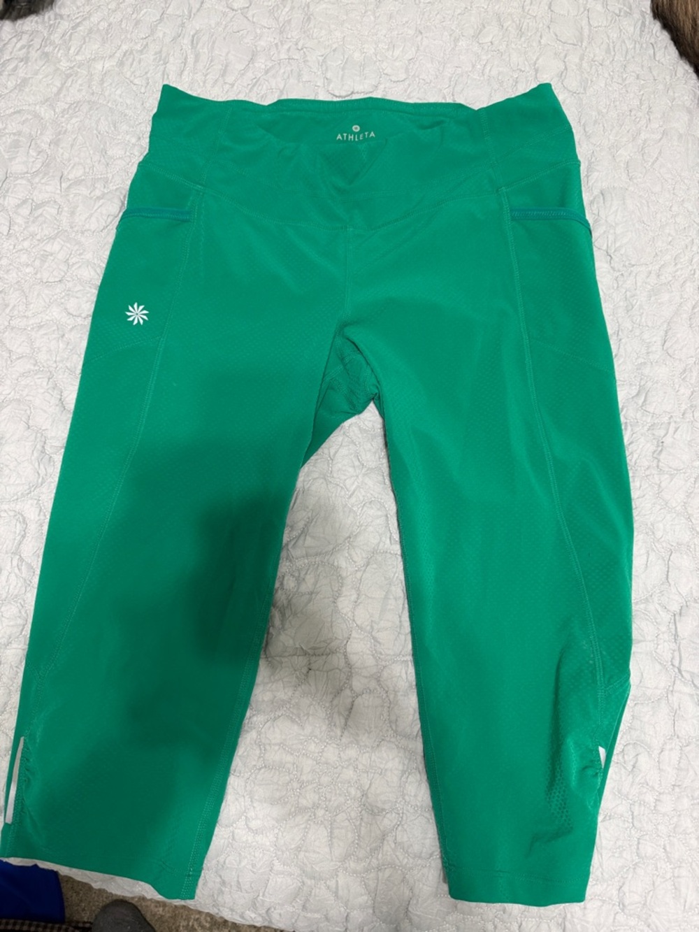 Athleta Women’s  Green Capri Leggings